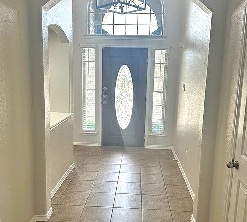 3rd image of 6611 Golden Oak Ln