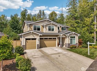 1075 Adams Ct, Mount Vernon, WA 98274