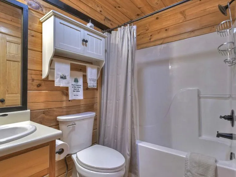 9 Joanna Ct — Photo 13