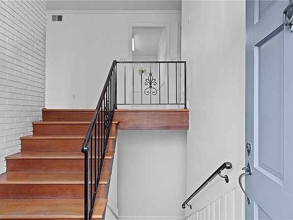 4th image of 3116 Burkeshore Rd