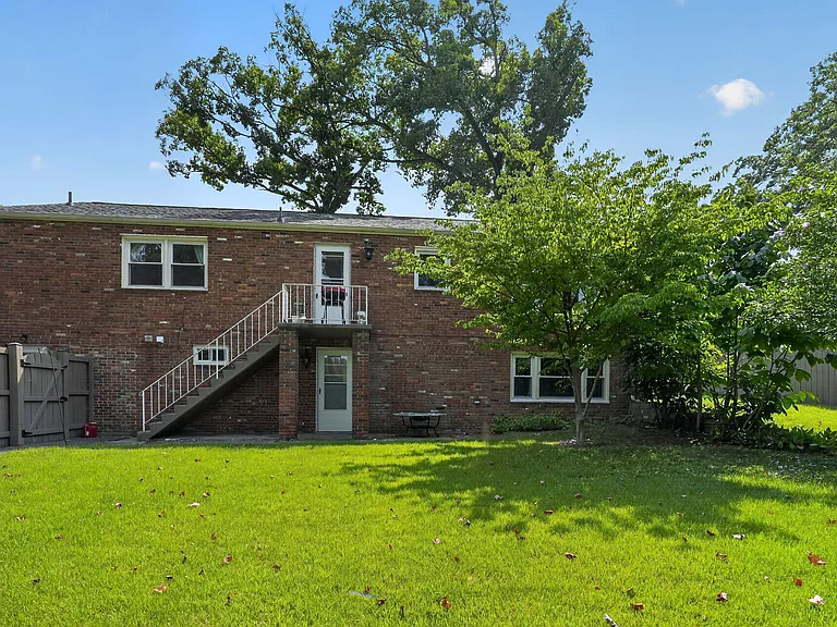 3919 N Chesterbrook Rd — Photo 22