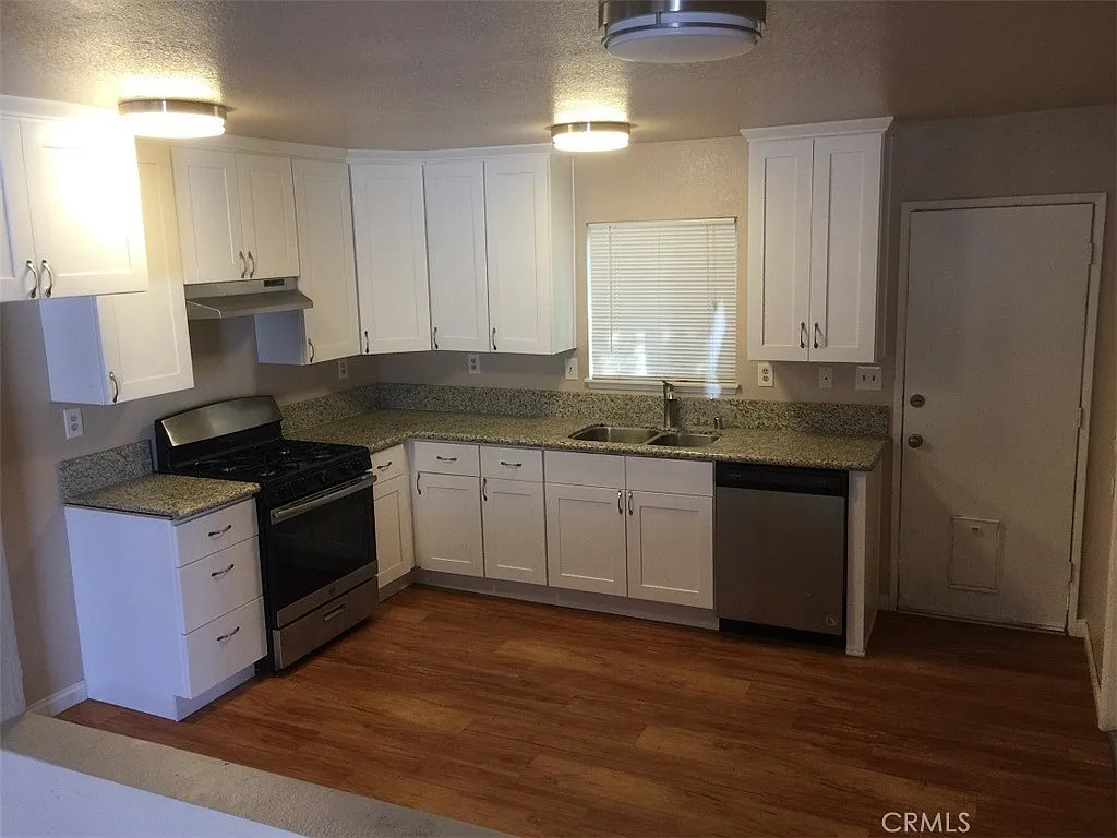 Building Photo - 20955 Little Beaver Rd #2