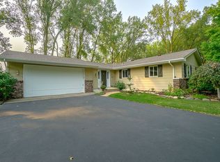 4249 Edgemont St, Vadnais Heights, MN 55127