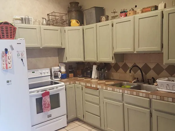 974 Meadowbrook Ln, Pocatello, ID 83201