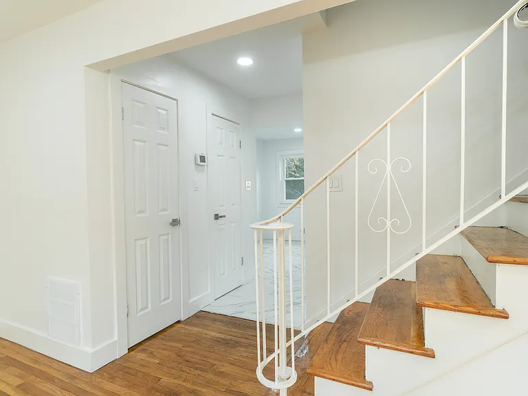 520 Adams Ln #2 — Photo 5