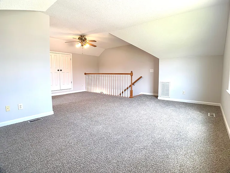 315 Harold Dr — Photo 24