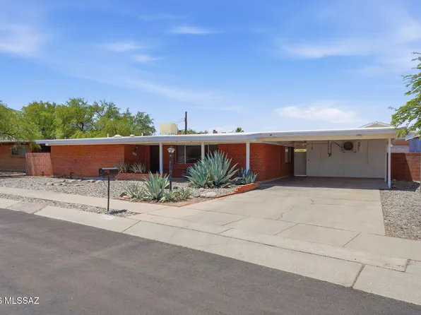 8812 E McClellan St, Tucson, AZ 85710
