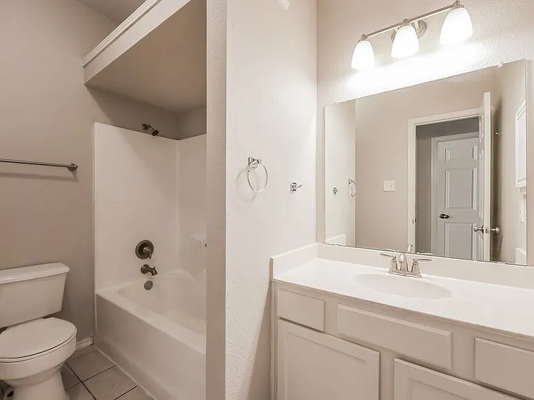 2808 Earle Dr — Photo 14