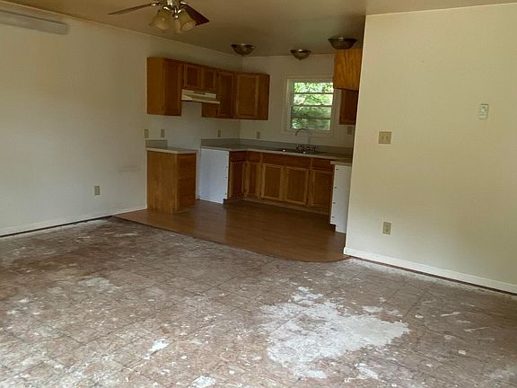 3rd image of 1900 W 16th Ave