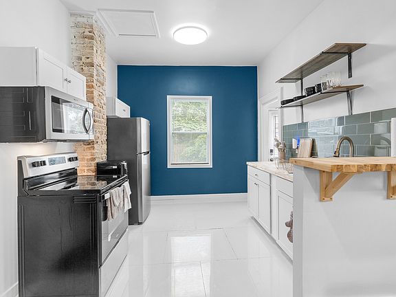 5th image of 14 Ellis St #16