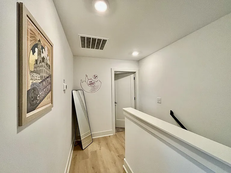 114 Fitzgerald Dr #3-ID1039080P — Photo 16