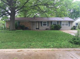 1503 Thornton Dr, Champaign, IL 61821