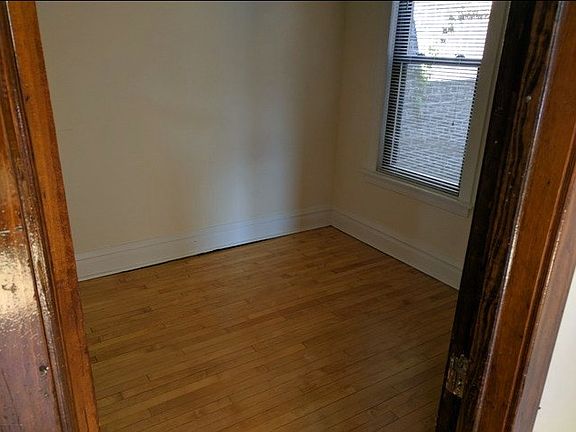 3rd image of 1200 W Grand Ave