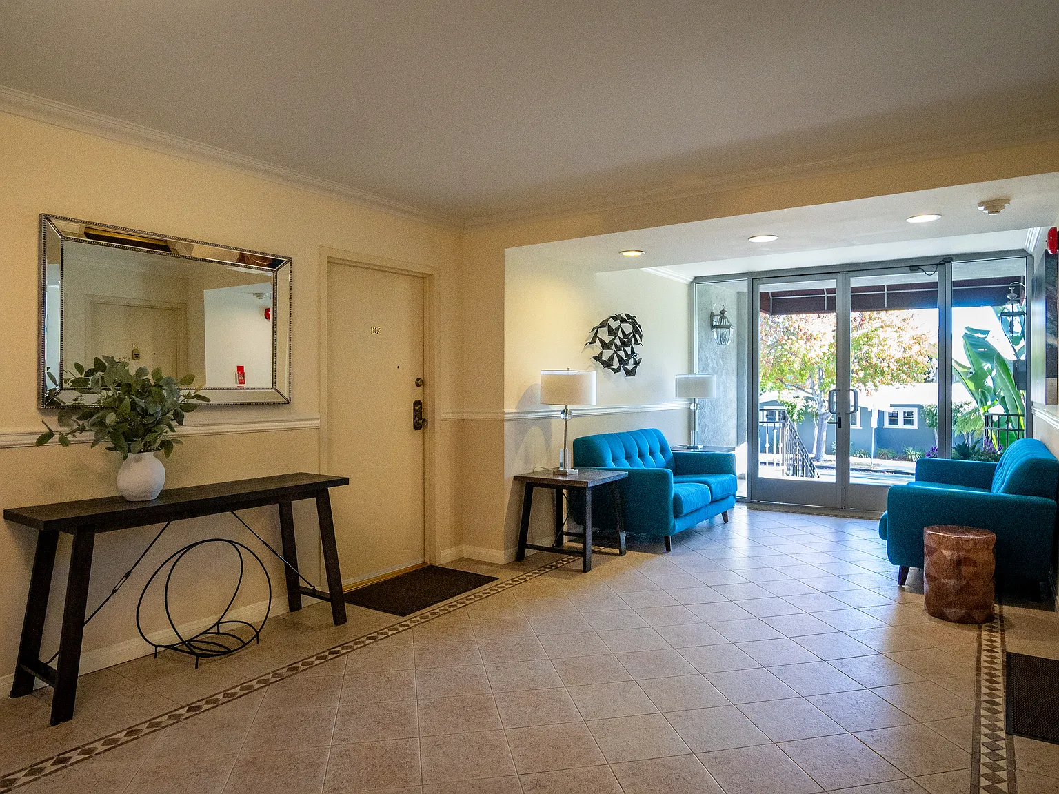 Casa Hermosa Apartments — Photo 3