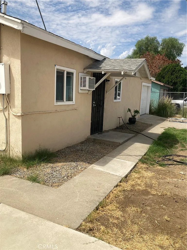 1 bed, 800 sqft, $1,800 — Photo 3