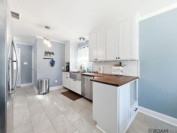 2nd image of 8077 Carlton Roberts Blvd