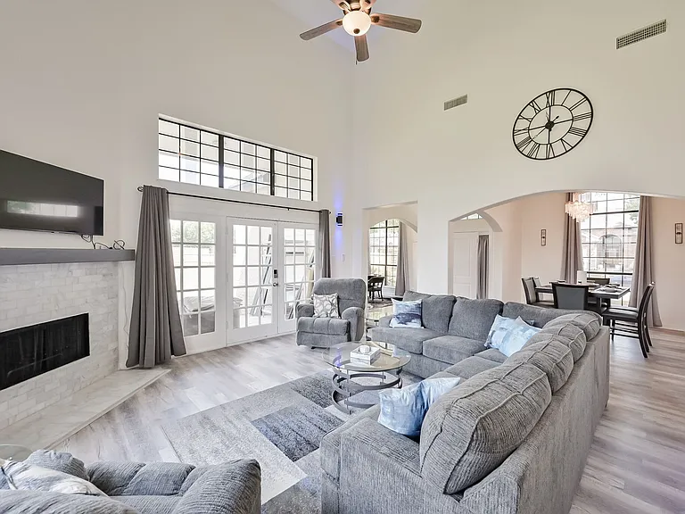 2735 Water Oak Dr — Photo 10
