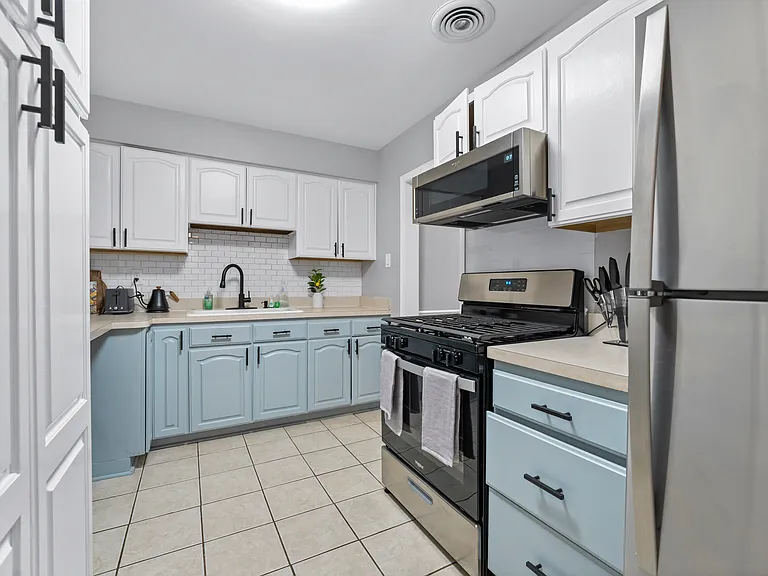 17433 Harlem Ave — Photo 4
