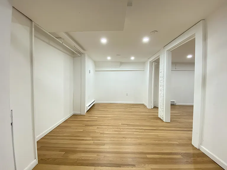 686 Parker St #1 — Photo 14