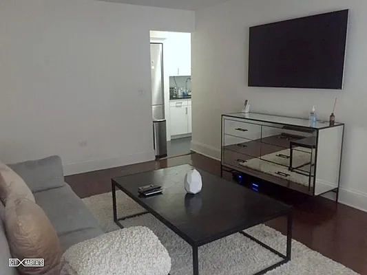 Rented by Citi Habitats | media 30