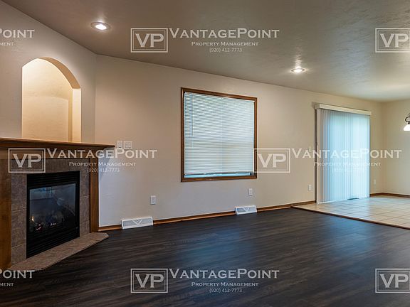 Livingroom Fireplace