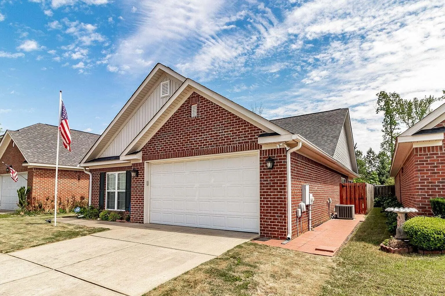 3 bed, 2.0 bath, 1639 sqft, $1,750 — Photo 4