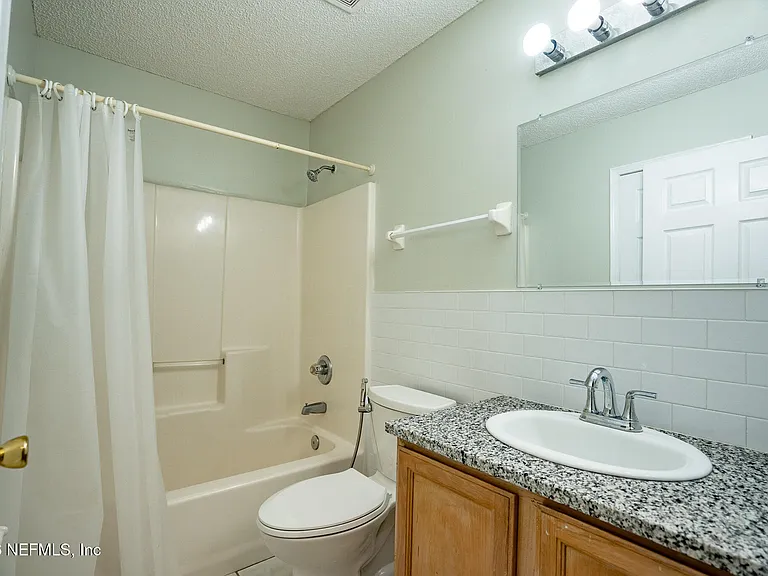 2441 University Blvd S — Photo 9