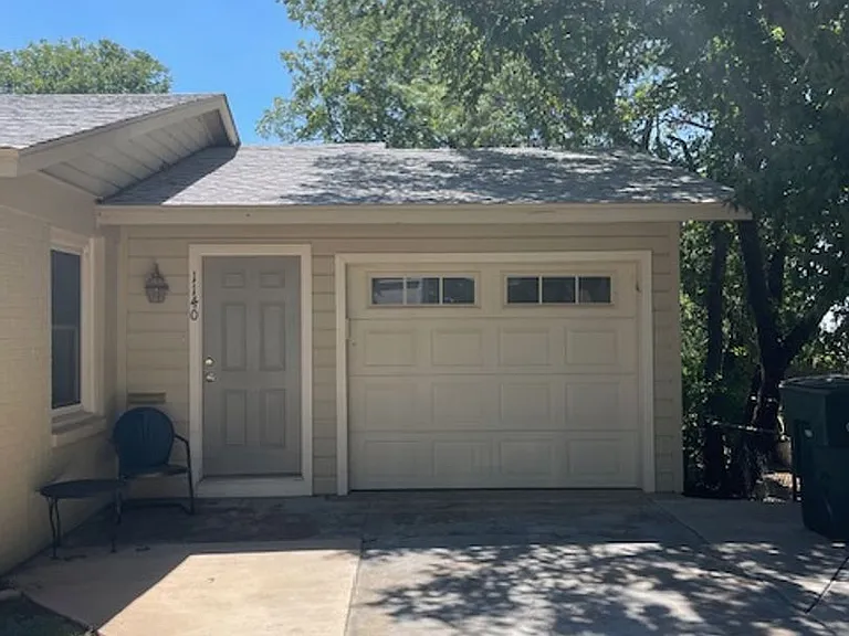 1140 Highland Ave — Photo 2