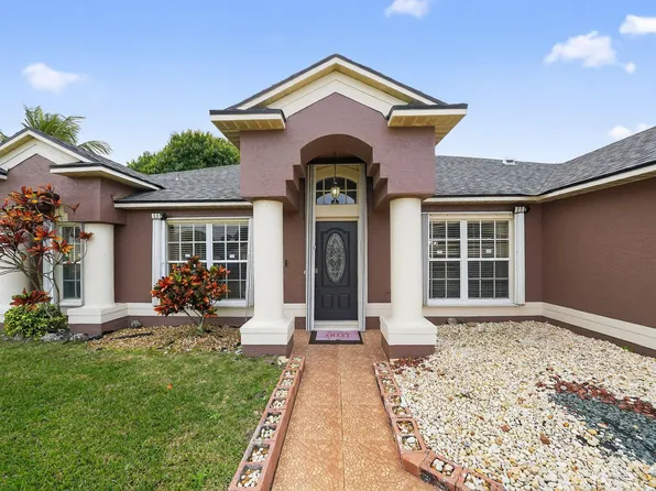 1530 SW Escobar Lane, Port St Lucie, FL 34953