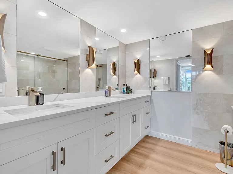 1 Harbourside Dr #4502 — Photo 39