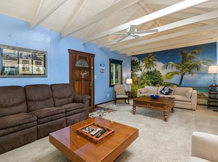 9260 Hillside Dr, Spring Valley, CA 91977