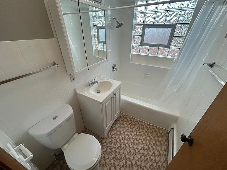3522 South Oak Park Avenue — Photo 2