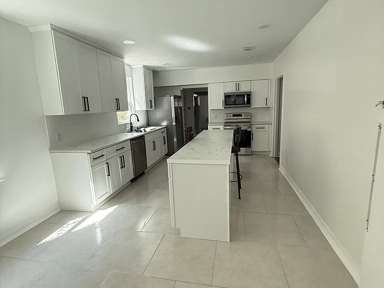 7801 Saint Charles Ave — Photo 3