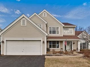 775 Foxmoor Ln, Lake Zurich, IL