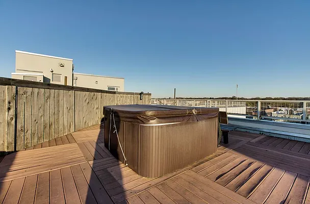 Rented by Carnegie Management Inc | media 20