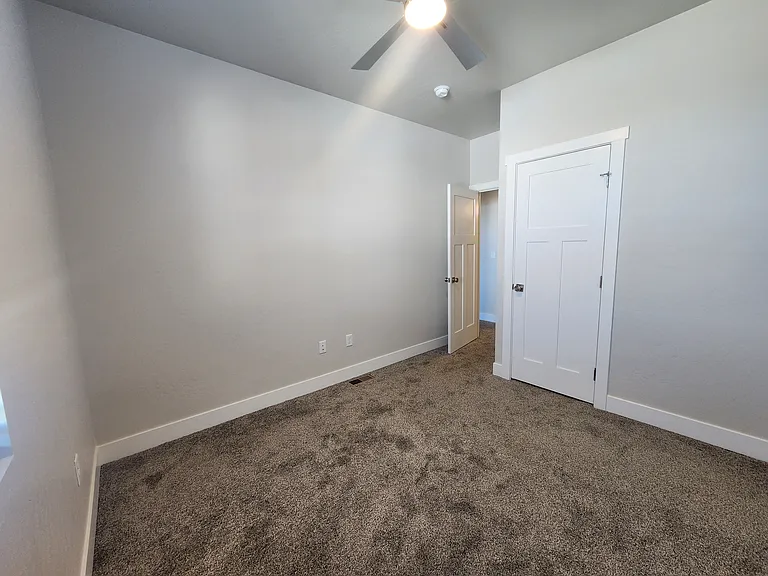 Pomona Park Townhomes — Photo 25
