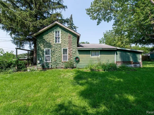 121 S Dunbar St, Potterville, MI 48876