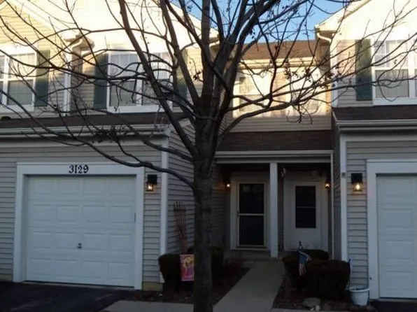 3129 Falling Waters Ln, Lindenhurst, IL 60046