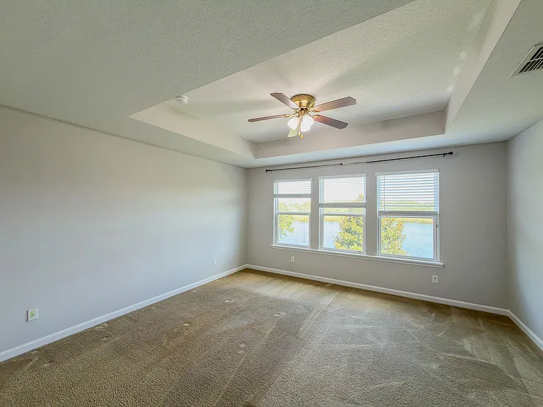 508 Howland Dr — Photo 19