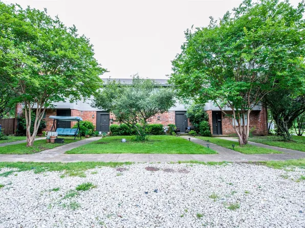 709 W Tyler St, Ennis, TX 75119
