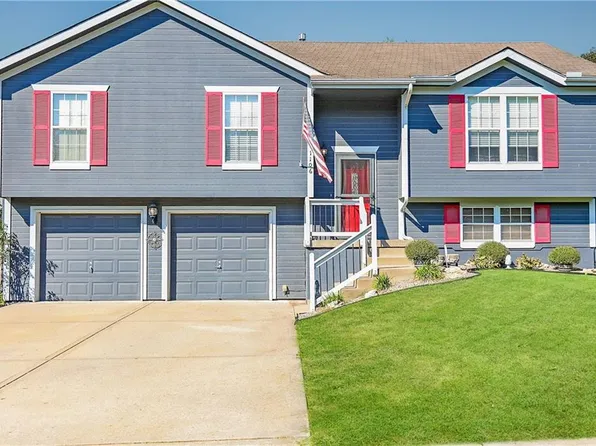 1106 S Scott Ave, Belton, MO 64012