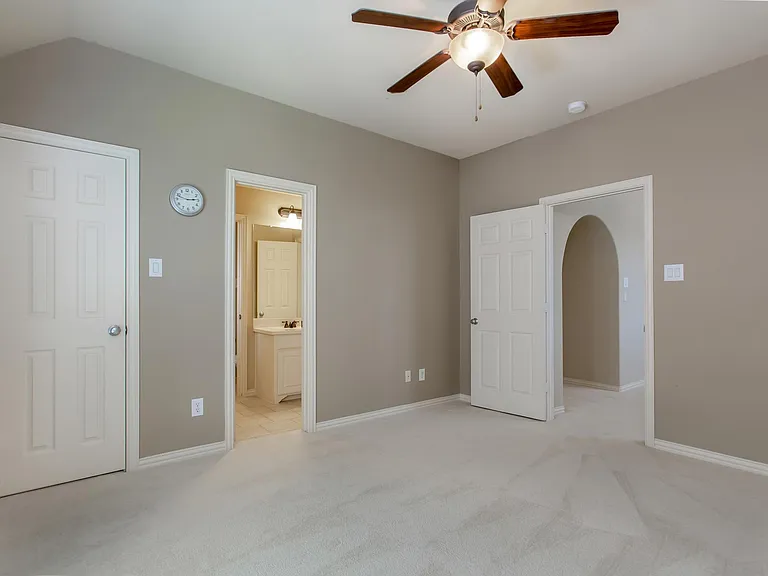 921 Pine Burst Dr — Photo 35