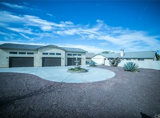 39449 Mountain View Rd, Yermo, CA 92398