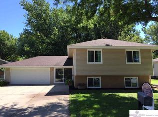 1048 N 18th Ave, Blair, NE 68008