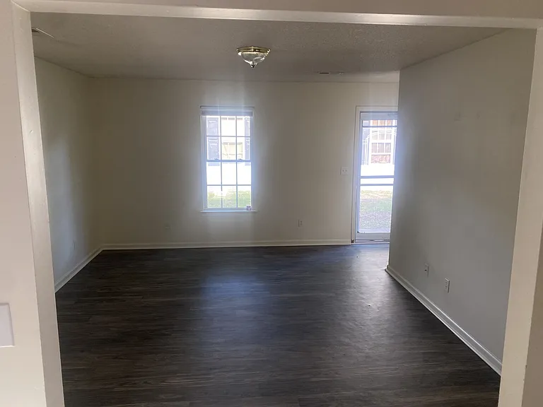 1309 Waverly Ave #A — Photo 10