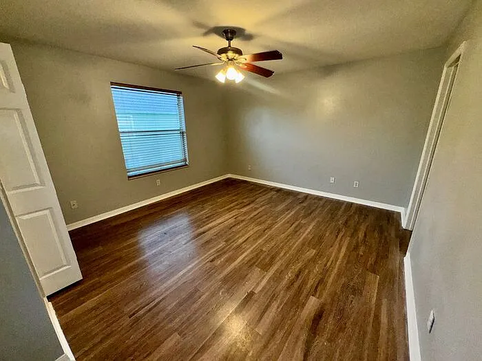 533 Cresting Oak Cir — Photo 13