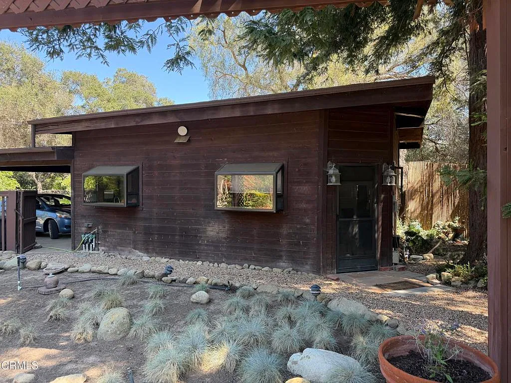 Studio, 1.0 bath, 550 sqft, $3,900 — Photo 2