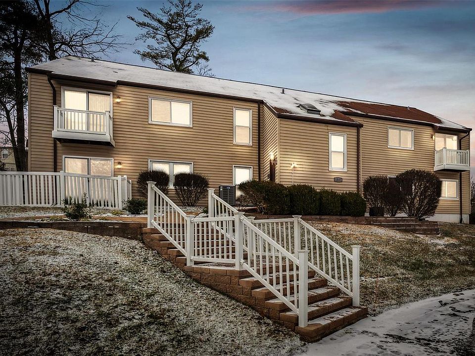 1st image of 1307 Glendale Gardens Dr APT D