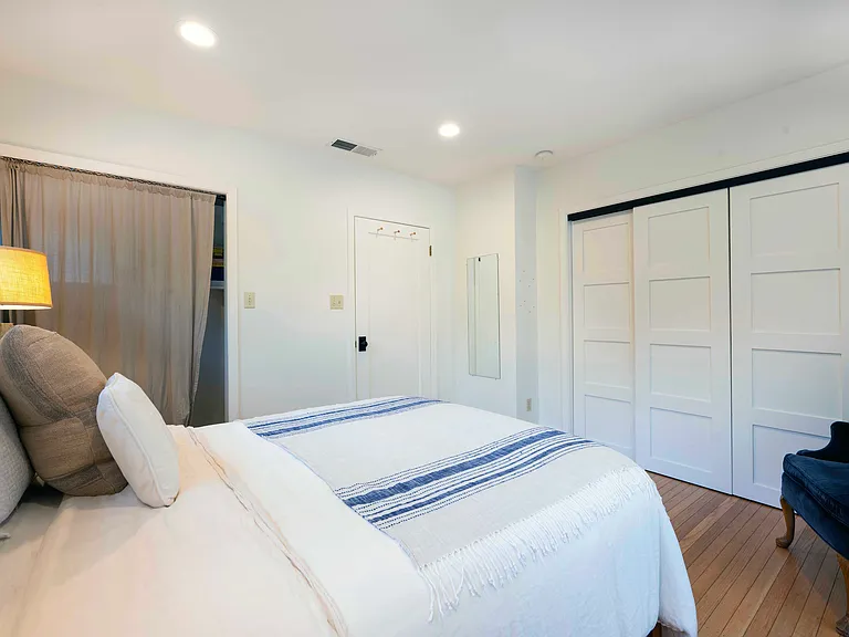 366 Patten St — Photo 14