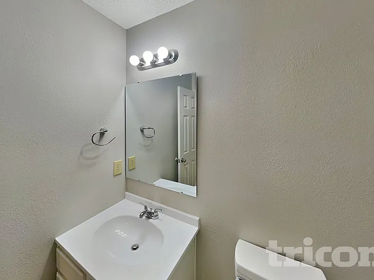 8312 Centenary Dr — Photo 13